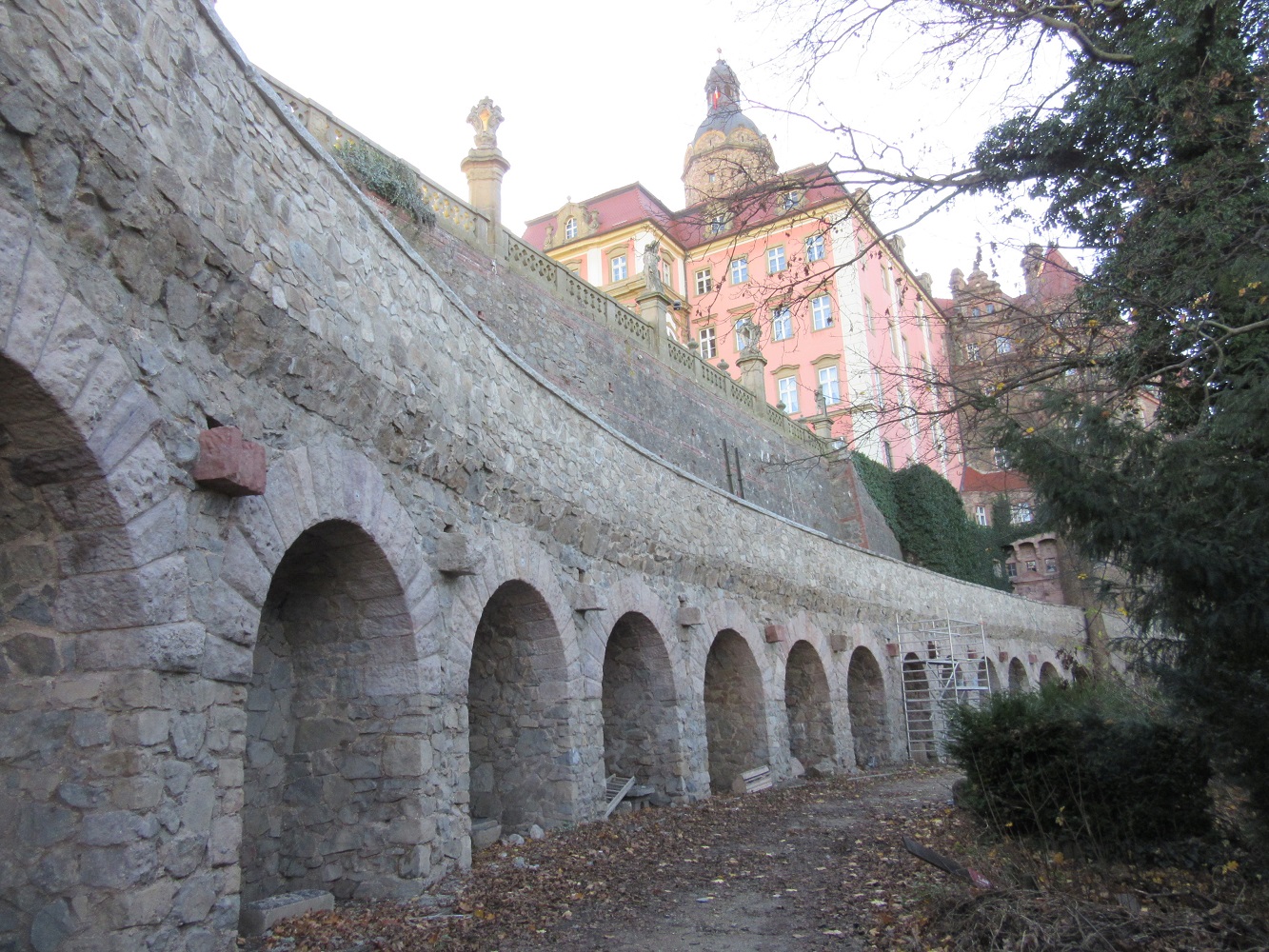 Nasze referencje - Sievert Polska Odbudowa muru na Zamku Książ